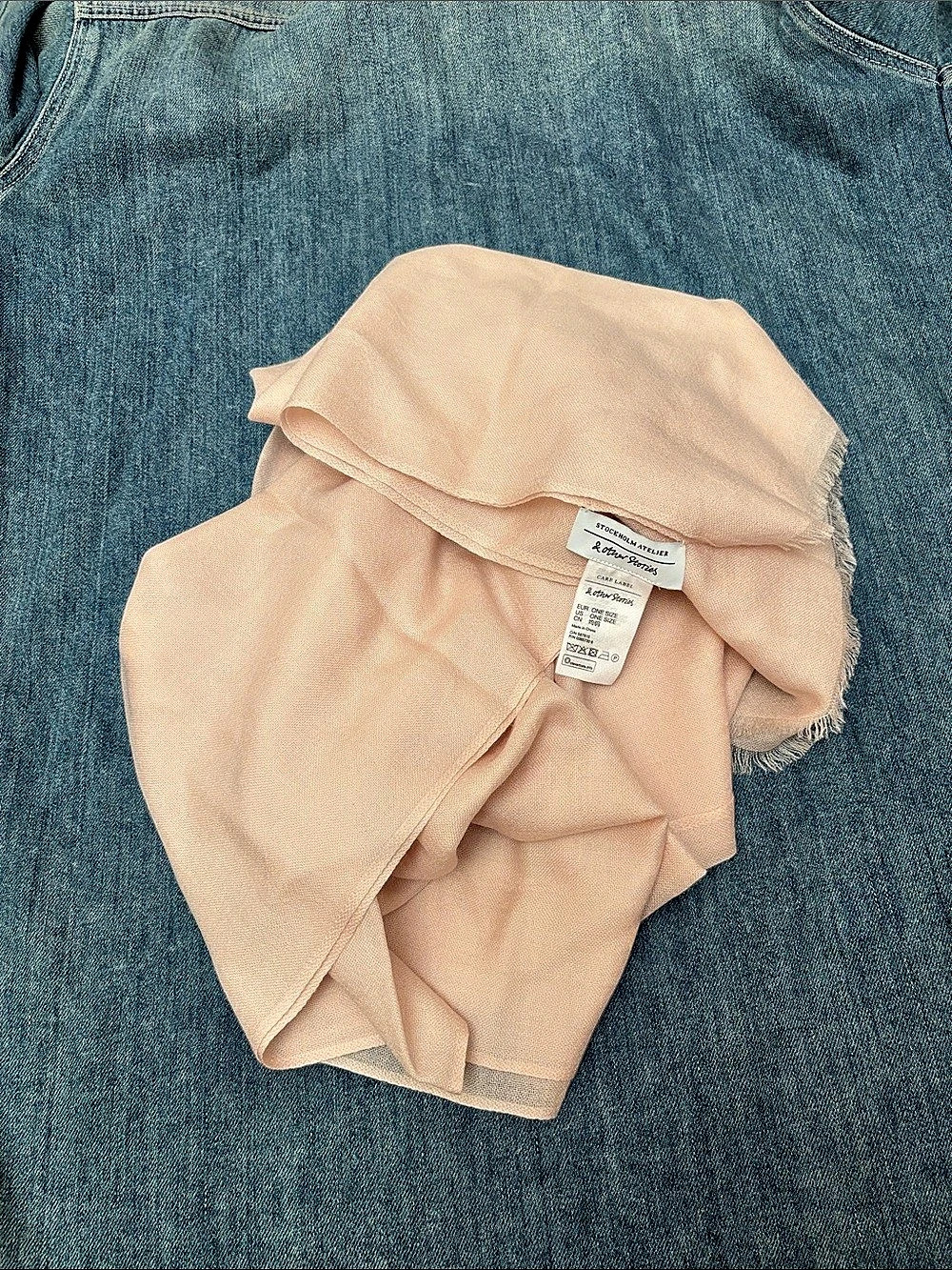 & Other Stories - Pink Cashmere Scarf